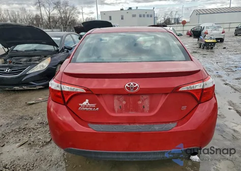 2015 Toyota Corolla L z USA, uszkodzony, nr VIN 5YFBURHE2FP249822